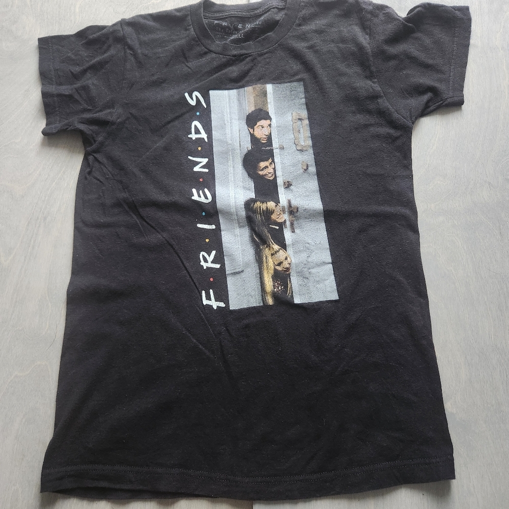 Small F.R.I.E.N.D.s‎ Tee. GUC. - Picture 2 of 5